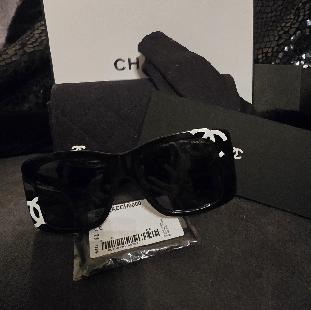 SHIPPING LABEL Chanel brand new inbox ! 2022 line Authentic!!! - Picture 7 of 7